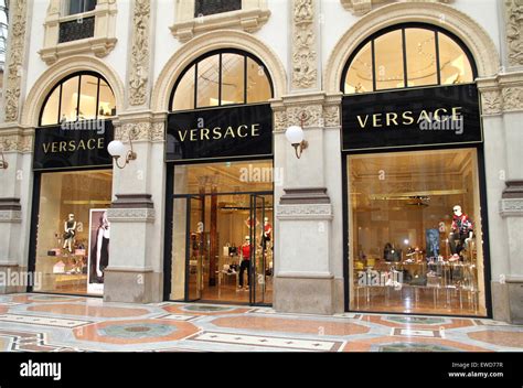 versace uffici milano|versace stores in milan.